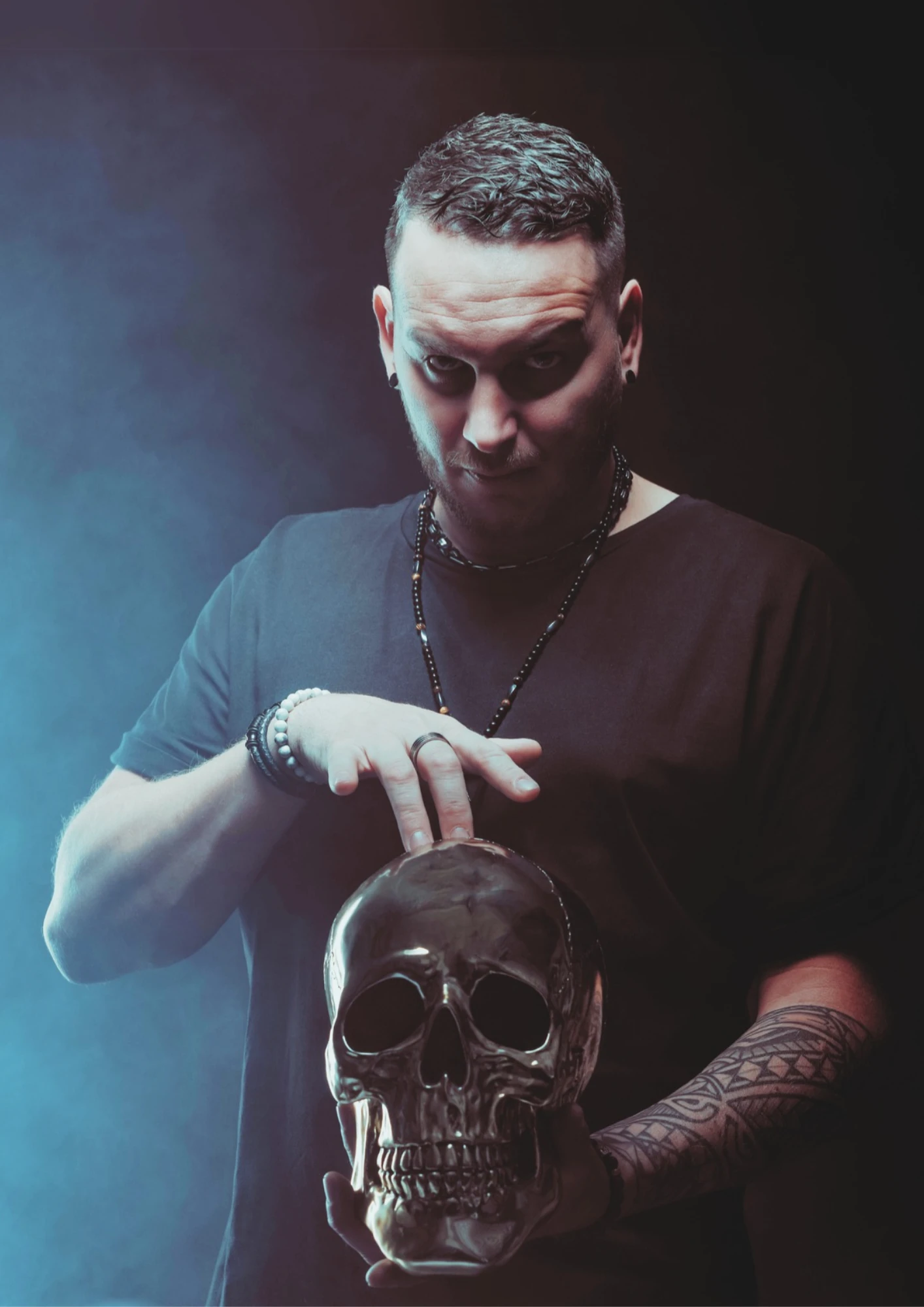 Portrait de R'Key, hypnotiseur de spectacle